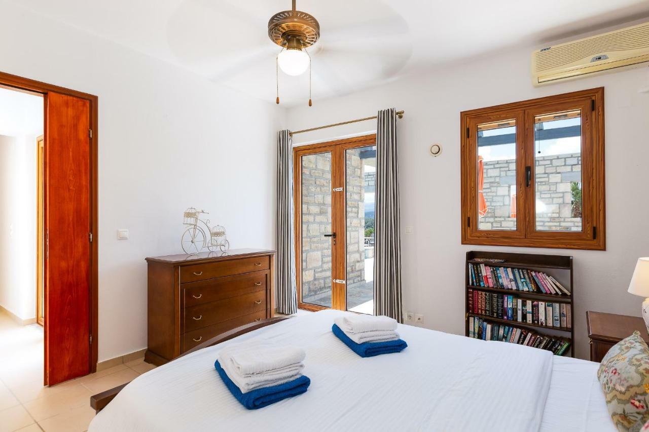 Villa Ypsilon Karotí Εξωτερικό φωτογραφία